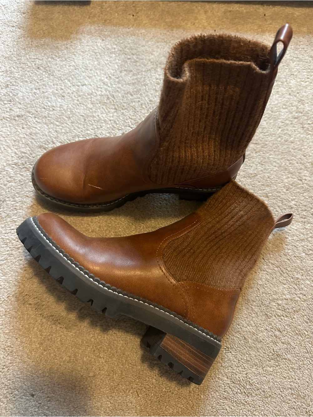 Universal Thread Brown Knit-Panel Chelsea Lug Boots